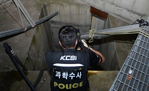 판교 환풍구 추락사고, 미리 막을 수 없었다? [종합]