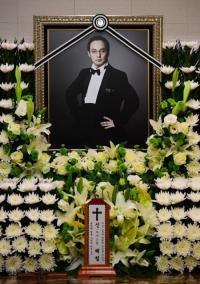 열린 신해철 빈소가 만든 작은 기적 ‘마왕 가는 길 천사들이 배웅’