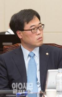 김기식 “금융공공기관 골프․콘도회원권 구입에 1003억 사용”
