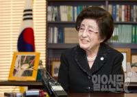 이희호 여사 방북 결정, 북한 김정은 제1비서와 만남 여부 초미 관심사