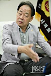 [인터뷰]노경수 인천시의회 의장 “시민행복이 최우선, 봉사자 역할에 최선 다할 터”