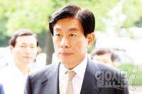‘노무현 전 대통령 수사’ 국정원 직원-검사 서로 ‘멱살잡이‘ 충돌 의혹 제기