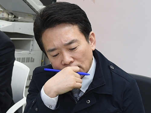 [단독] 경기도 “언제나 민원실, 언제나 개인정보 노출”