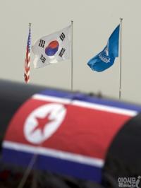 북한 미사일 발사 조작설 진실은…미 북한 군사문제 분석관 "잠수함 아닌 바지선서 발사"
