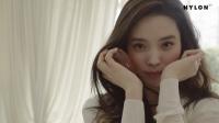 ‘핑크 메이크업에 상큼한 향수가 포인트’ 윤소희의 데이트 스타일링 팁 눈길