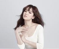 송혜교,  '우먼 인 티아라'에서 미모 과시