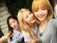 '언피리티랩스타' 전지윤, 포미닛 멤버들과 함께 '환한 미소' 셀카