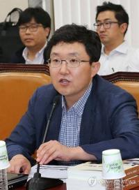 비박 김용태 "국민적 논의 없는 역사교과서는 과거로의 후퇴" '반대'