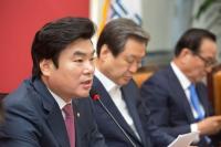 원유철 "중립적인 교과서 만들 것..'친일·독재'는 어불성설"