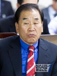 친이계 이재오 "5자회동' 기다렸던 내가 바보..권력자들은 밀어붙이면 다 할 수 있다고 착각"