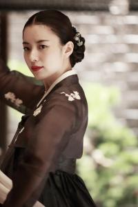 한효주...1940년대 경성 당대 최고의 기생으로 변신
