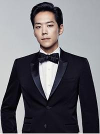 뮤지컬스타 카이, 여성 팬에게 음란 사진을...'충격'