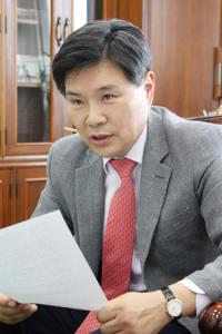 이장우 "개헌론? 홍문종 개인적 생각일 뿐" '선 긋기'