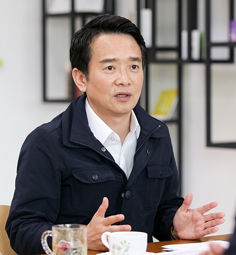 남경필 경기도지사 “최고의 복지는 일자리” [특별인터뷰-상생경제2]