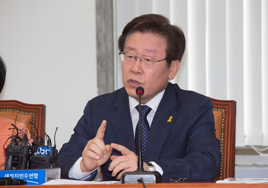 이재명 성남시장 “청년배당 불수용 법적 투쟁할 것”