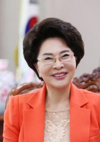 가천대 이길여 총장,  한국여자의사회 60주년 특별기여상 수상