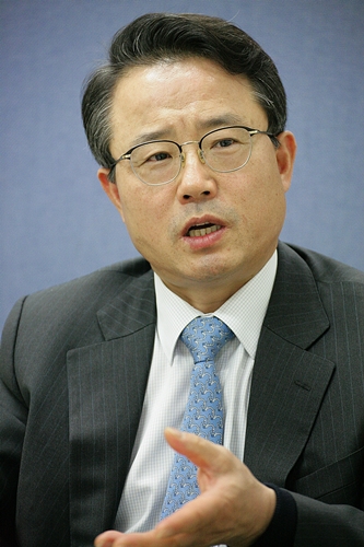 분당갑 권혁세 새누리당 예비후보 “정치가 변해야 경제가 산다··· 현역 의원 뭐했나?”