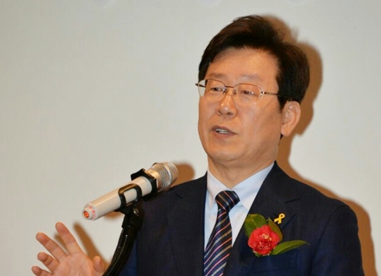 이재명 성남시장 “진상규명을 방해하는 자가 범인” 워싱턴 방문기(1)