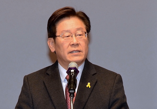 이재명 ‘종복몰이’ 철퇴 나서
