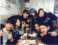 송혜교, 온유, 이승준, 서정연, 현쥬니, 박환희 '태양의 후예' 의료팀 회식 인증샷..김민석 "난 박쥐"