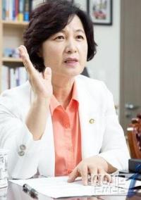 추미애, 전당대회 조속한 개최 요구…사실상 김종인 겨냥‧당대표 출마 시사 