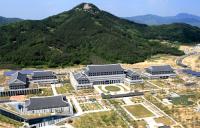 '전통한옥 경북도청 신청사' 관광명소로 급부상… 방문객 급증