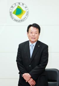 대학 운전기사로 일해 모은 1000만원 장학금으로 기탁한 박성원씨