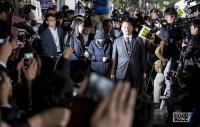 '최순실 담당' 이진웅 변호사 사임…국민적 비난 여론 의식?