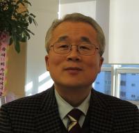 "메마른 마음에 따뜻한 위로와 안식을 전하기 위해 '우리 어머니 전' 기획"