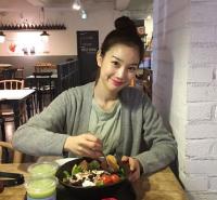 '수지 절친' 장희령, 일상 속에서도 빛나는 먹방 미모 "여친사진 등극"