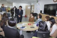 최교진 세종교육감, 여성 직원들 격려
