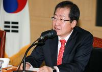 홍준표 도지사, 흔들림 없는 도정 돼 달라 당부