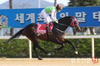 렛츠런파크 부산경남 ‘인디언킹’, 삼관경주 첫 관문 우승 ‘이변 연출’