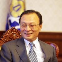 이해찬 “기호 1번 운동복 처음...책임 무겁다”