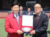 박용선 경북도의원, 경북야구소프트볼협회 감사패 받아