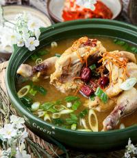 [스토리가 있는 맛집] 최만선 약선요리 ‘동충하초오리백숙’으로 여름 무더위도 거뜬