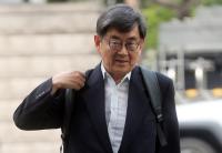 추문에 휩싸인 안경환, 정면돌파 나설지 주목...靑 고민 깊어질 듯
