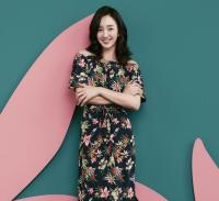 올리비아로렌, ‘트로피칼 오프 숄더 드레스’ 선보여