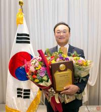 원주시의회 박호빈 의장, 지방의정 봉사사 ‘수상’