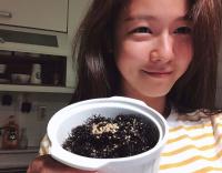 경수진, 청순미 넘치는 일상모습 눈길 "밑반찬 완성"