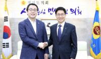 [경기의정] 정기열 경기도의회 의장, 백운석 수원시 제2부시장 접견 外
