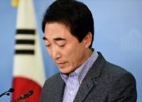 박수현 충남지사 예비후보 결국 '자진 사퇴'…"명예 찾을 것"