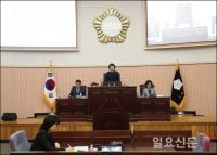 구리시의회 제276회 임시회 폐회...민경자 의장 "집행부 공무원과 시정발전 모색한 뜻 깊은 회기"