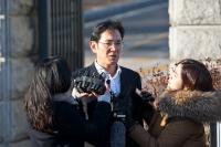 문재인 정부 총공격에 휘청…삼성그룹 사면초가 빠진 까닭