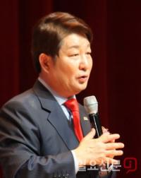 검찰, 권영진 대구시장 선거법 위반 '수사 착수'…선거 뒤 소환 방침