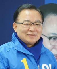 임대윤 대구시장 후보, "권영진 후보 부상 '위로', 테러·배후세력 발언엔 '유감'"