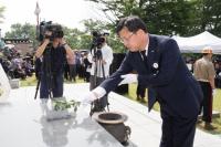 [경북 시·군정] 구미시, ‘제63회 현충일 추념식’ 거행 外