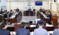 [경북도의회] 행정보건복지위원회 주요 업무보고 받아…본격 의정활동 돌입 外