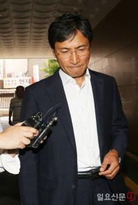 끝까지 진흙탕 싸움으로…'비서 성폭행 혐의' 안희정 결심공판 지상중계 