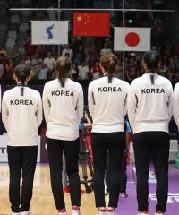 [아시안게임] 여자농구 남북 단일팀 ‘코리아’ 은메달, 남자농구 ‘라건아 37점’ 동메달